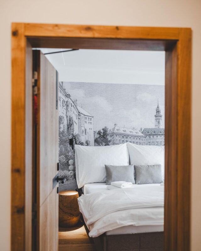🛏️ Nahlédněte do našich útulných pokojů v Penzionu KOVÁRNA🛏️

Prozkoumejte pohodlí a klid, které naše pokoje nabízejí. 🌿 Každý detail je navržen tak, aby váš pobyt byl co nejpříjemnější. 🏡

#PenzionKOVARNA #ÚtulnéPokoje #Pohodlí #DomácíAtmosféra #Relaxace#ceskykrumlov#krumlove